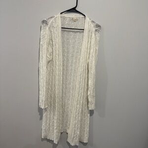 Hem & Thread Cream Open-Front Cardigan